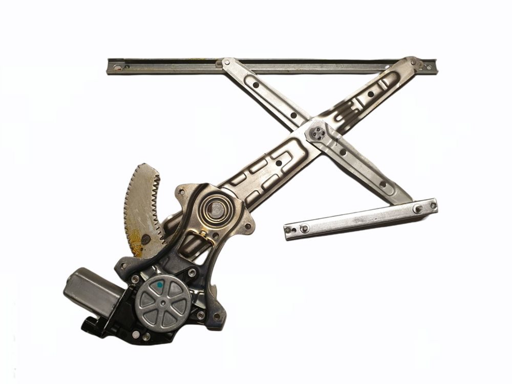 D-max Cam Krikosu Ön Motorlu Sol 2004-2012